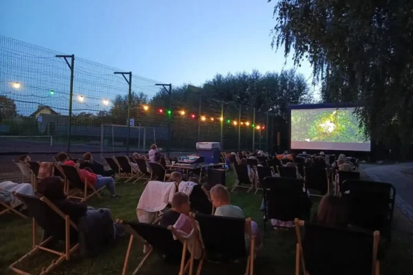 Lipcowe Kino Plenerowe w Kobylinie dobiega końca, ale organizatorzy zapowiadają jeszcze jeden seans