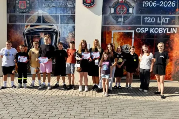Noc pełna wrażeń w Młodzieżowej Drużynie Pożarniczej – relacja z nocki w remizie