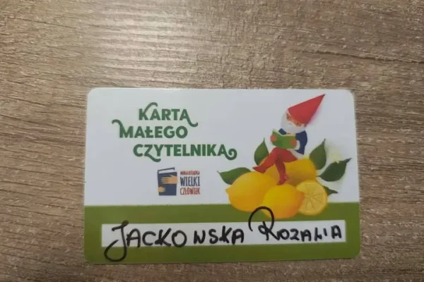 Wakacyjne czytanie z nagrodami w Kobylinie – dołącz do akcji