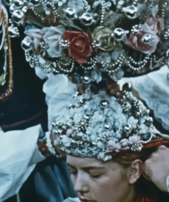 Tradycyjne wesele na łowickiej wsi – film „Na wsi łowickiej” odkrywa dawne obrzędy