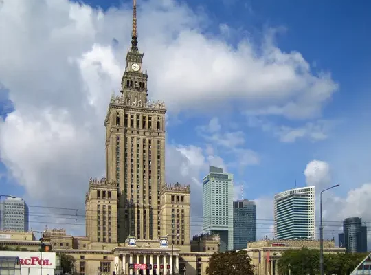 Ostatnie wolne miejsca na wycieczkę seniorów do Warszawy – zostały tylko 2