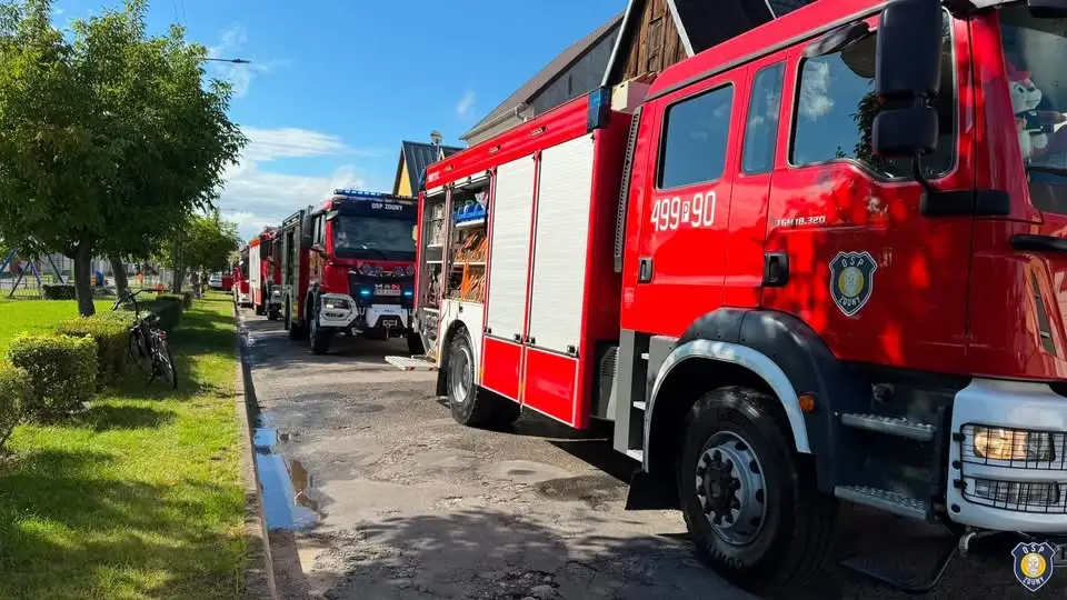 Pożar mieszkania w Zdunach – interweniowały cztery zastępy straży