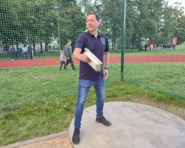 Zduny: Festyn Sportów Różnych z historycznym rzutem kaflem