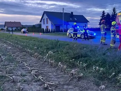 Wypadek motocyklisty w Rozdrażewku — interweniowały OSP Rozdrażew i LPR