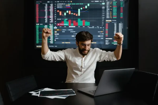 Bezpłatne webinarium KNF: jak rozpoznać manipulację na rynku finansowym