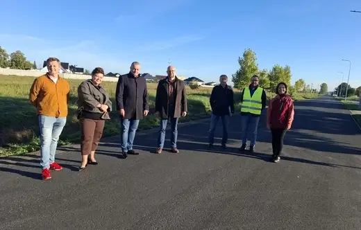 Kobylin i Berdychów: nowa nawierzchnia na drodze powiatowej nr 5130P
